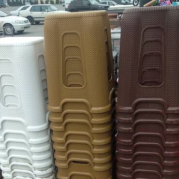 Digər musiqi alətləri: Stol stul dest kreslo masa dest qabqstol oturacaq kreslo stul stol — 19