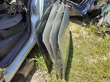 polovni atomobili: HAUBE ZA RENAULT MEGANE — 1