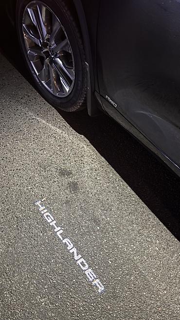 suv: Toyota Highlander: 2020 г., 2.5 л, Автомат, Гибрид, Внедорожник — 5
