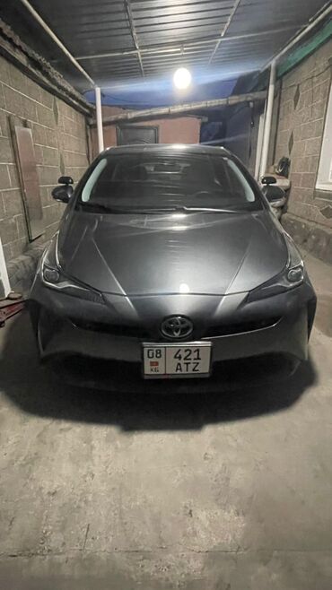 Toyota: Toyota Prius: 2019 г., 1.8 л, Автомат, Бензин, Внедорожник — 1