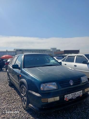 Volkswagen: Volkswagen Vento: 1995 г., 1.8 л, Механика, Бензин, Седан — 4