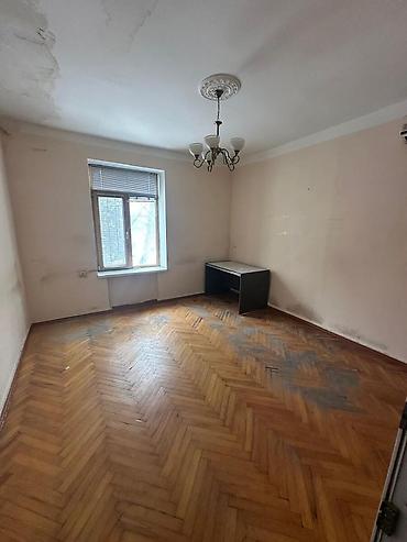 agsuda ev satilir: Bakı, 3 otaqlı, Köhnə tikili, m. Nizami, 85 kv. m — 4