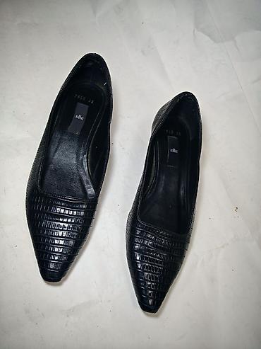 ilan 35: Qadın balet ayaqqabıları – qara, timsah naxışlı - Model: balet/loafer — 2