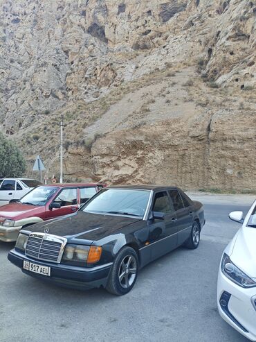 машина гоф: Mercedes-Benz W124: 1991 г., 2 л, Механика, Бензин, Седан
