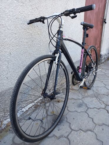 клиторальный велосипед: Легкий шоссейный велосипед Рама алюминиевая Колеса 28 В хорошем