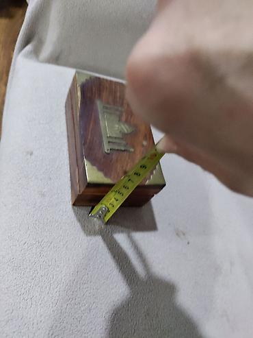 Ev və bağ: Taxta dekorativ qutu – pirinç (misi) bəzəkli - Material: Tünd rəngli — 1