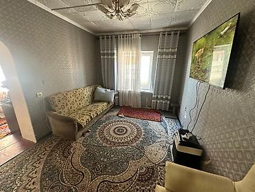 Продажа коттеджей и домов: 🏡 Продаётся уютный дом в Ак-Ордо! 📍 Пересечение ул. Лущихина и — 6