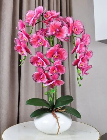 Декоративные цветы: Орхидея искусственная для декора в керамическом горшке Орхидея — 28