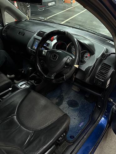 Haima: Honda Fit: 2003 г., 1.5 л, Автомат, Хэтчбэк — 7