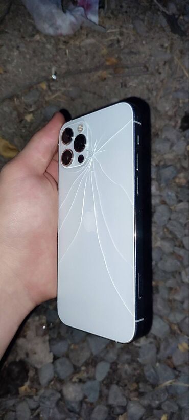 корпус белый: IPhone 12 Pro, Колдонулган, 128 ГБ, 75 %