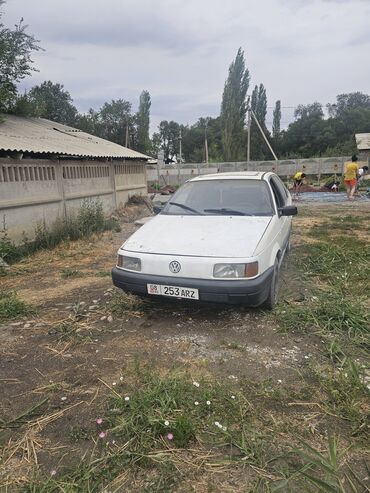 купить коробку передач бу: Volkswagen Passat: 1990 г., 1.8 л, Механика, Бензин, Седан