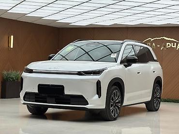 byd e2 2022: Zeekr : 1.5 л | 2026 г. Кроссовер — 4