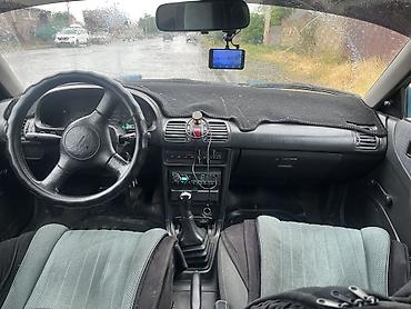 крыло на фит: Mazda 323: 1994 г., 1.3 л, Механика, Бензин, Хэтчбэк — 3