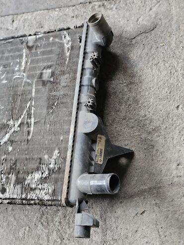 Радиаторы: Радиатор охлаждения двигателя Renault Twingo 1.2, 2003г.в. Оригинал — 10