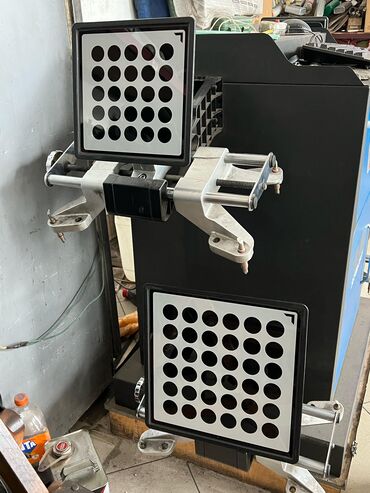 Avtoservis avadanlıqları: 3D razval aparatı Qalxıb duşen kamerasi var . Həm yama da həmdə