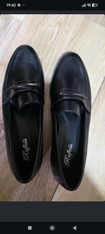 mokasin: Raffelli qadın loaferləri - Rəng: qara - Model: klassik loafer — 1