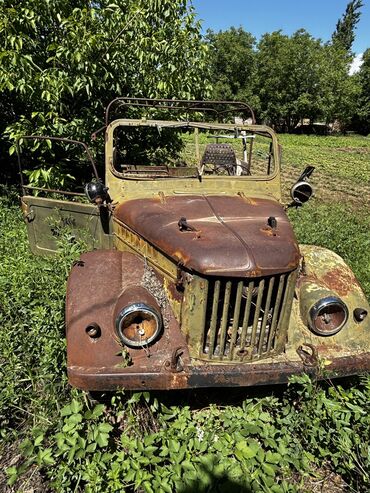 uaz: Uaz Vilis satılır. Texpasportu ve nömrəsi var. İllernen surulmediyi