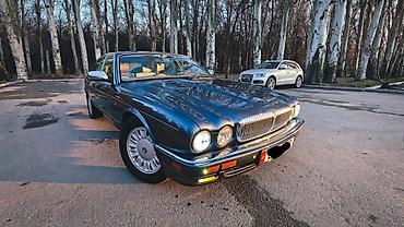 Daimler: Daimler : 1995 г., 4 л, Механика, Бензин, Седан — 4