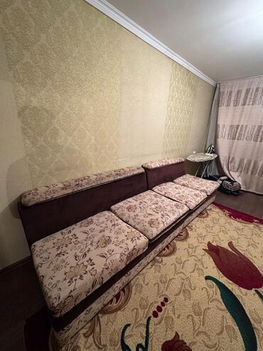 диваны полуторки: Прямой диван, Б/у, Двуместный