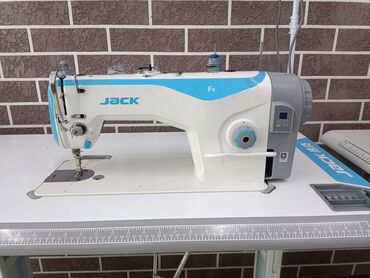 Промышленные швейные машинки: Швейная машина Jack, Полуавтомат