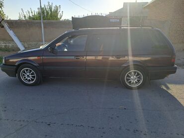 дрифт машина: Volkswagen Passat: 1993 г., 2 л, Механика, Бензин, Универсал