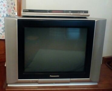 mark jacobs: Panasonic kineskop televizor + üstündə Panasonic DVD pleyer - Brend