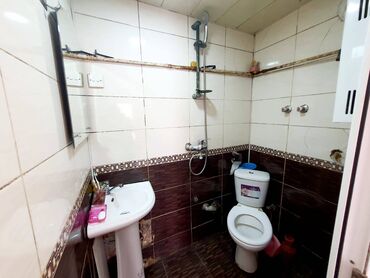 Köhnə tikili: Bakı, 4 otaqlı, Köhnə tikili, m. Əhmədli, 100 kv. m — 15