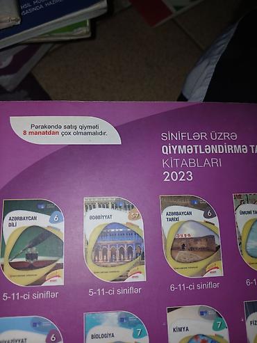 Словари: Kitabların əksəriyyəti yaxşı vəziyyətdədir cırığı və ya yazığı — 2