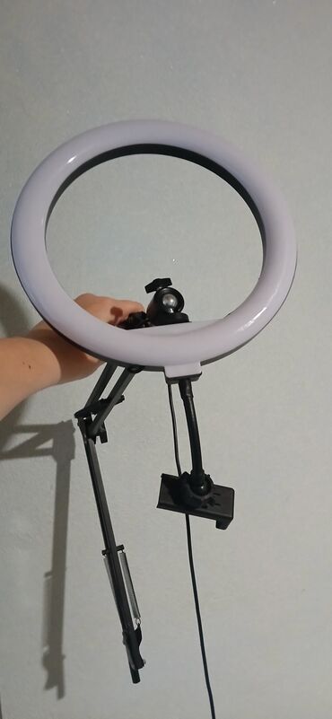 İşıqlandırma: LED halqa işıq + masa qısqacı və tənzimlənən qol - 26–30 sm diametrli — 1