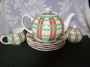 Kuhinjski setovi: Servis nov za kafe,caj,poslastice rucno oslikan 80te.Blue Elephant na lalafo.rs — 7 Kuhinjski setovi: Servis nov za kafe,caj,poslastice rucno oslikan 80te.Blue Elephant — 7