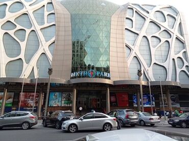panorama park kiraye: Mənzil metro və metro parkın yaninda yerləşir. Mənzilin bütun