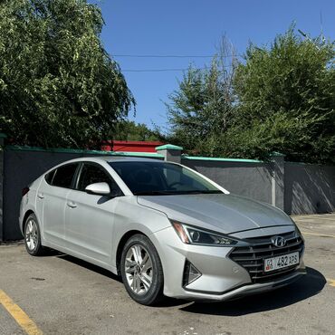 hyndai elantra: Hyundai Elantra: 2019 г., 2 л, Автомат, Бензин, Седан
