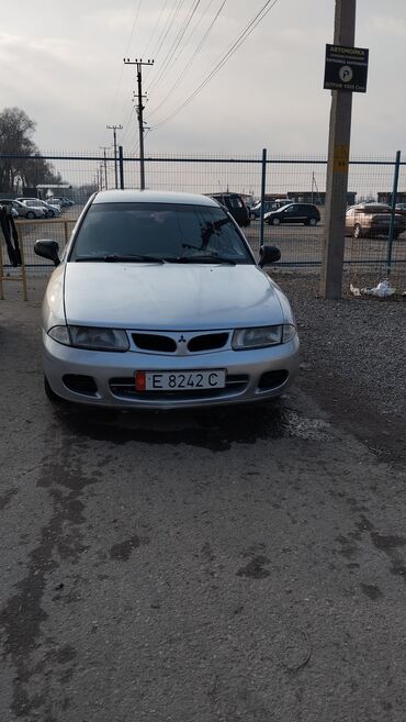 Mitsubishi: Mitsubishi Carisma: 1997 г., 1.6 л, Механика, Бензин, Седан