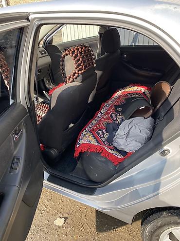 Toyota: Toyota Corolla: 2004 г., 1.6 л, Автомат, Бензин, Седан — 8