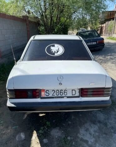 обогреватель на авто: Mercedes-Benz 190: 1983 г., 2.3 л, Механика, Бензин, Седан