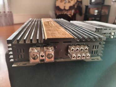 Səs gücləndiriciləri: Avtomobil audio sistemi üçün avadanlıq dəsti - Reiss Audio RS-4200.4 — 4