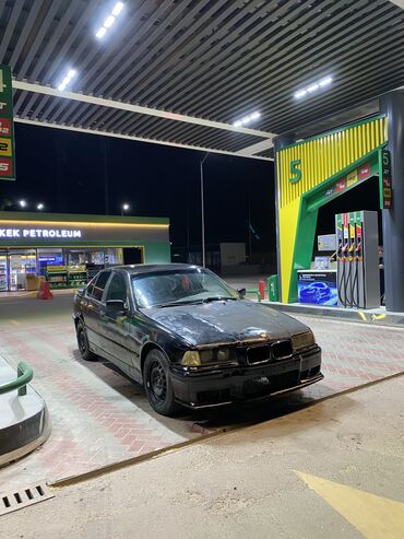 крыло на бмв: BMW 3 series: 1992 г., 1.8 л, Механика, Бензин, Седан