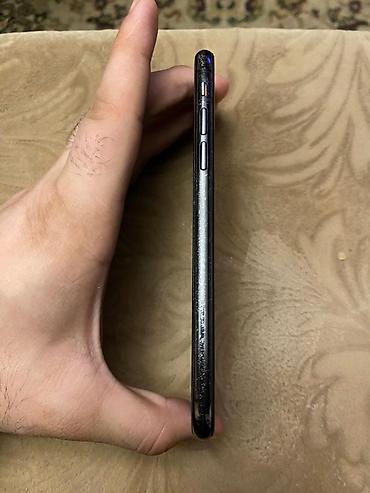 Apple iPhone: IPhone X, 128 GB, Qara — 12