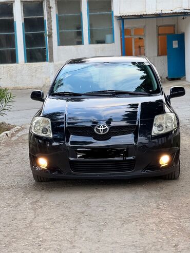 Toyota: Toyota Auris: 1.4 l | 2008 il Sedan — 18