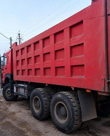 faw jiefang: Самосвал HOWO Sinotruk 380🐎10 скорость25 тонник(CNHTC), красный — 2