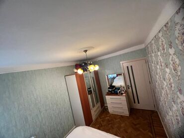 Köhnə tikili: Bakı, 3 otaqlı, Köhnə tikili, m. Memar Əcəmi, 80 kv. m — 6