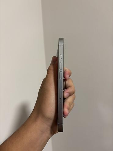 аккумулятор зарядка: IPhone 16 Pro, Б/у, 256 ГБ, White Titanium, Защитное стекло, Чехол, 89 % — 3