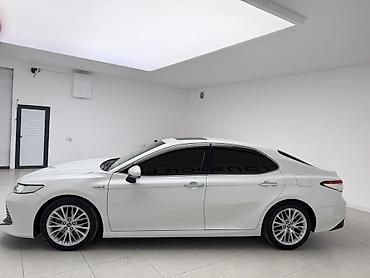газел 2: Toyota Camry: 2018 г., Гибрид, Седан — 3