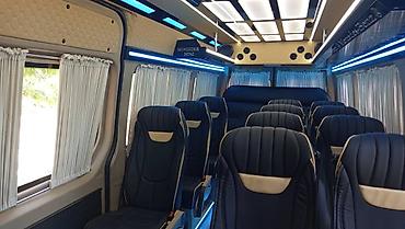 большой морозильник: Mercedes-Benz Sprinter (длинная база, высокий крыша), пассажирский — 8
