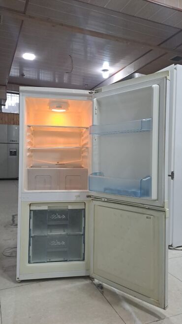 Soyuducular: İşlənmiş 2 qapılı Soyuducu Satılır