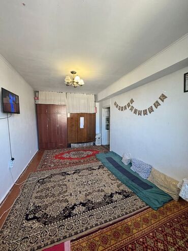 квартира коридорного типа: 1 комната, 36 м², 4 этаж, Косметический ремонт