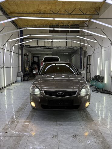 ВАЗ (ЛАДА): ВАЗ (ЛАДА) Priora: 2017 г., 1.6 л, Механика, Бензин, Седан — 1