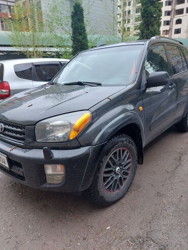 Toyota RAV4: 2003 г., 2 л, Автомат, Бензин, Внедорожник