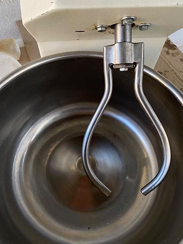 аппарат бизнес: Продается тестомес Vito-kitchen. Б/у в хорошем состоянии. Производство — 9