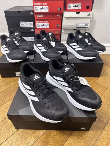 manovi kisi ayaqqabilari: Adidas runfalcon 5 tam orijinal amerikadan alınıb Razmerler: (42 43